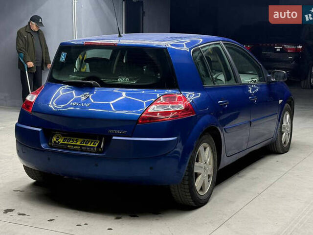 Синий Рено Меган, объемом двигателя 1.6 л и пробегом 233 тыс. км за 5300 $, фото 5 на Automoto.ua