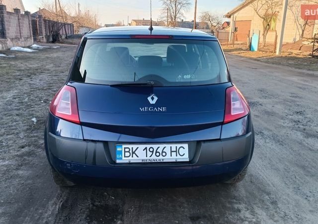 Синий Рено Меган, объемом двигателя 1.5 л и пробегом 367 тыс. км за 3350 $, фото 8 на Automoto.ua