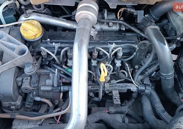 Синий Рено Меган, объемом двигателя 1.5 л и пробегом 367 тыс. км за 3350 $, фото 56 на Automoto.ua