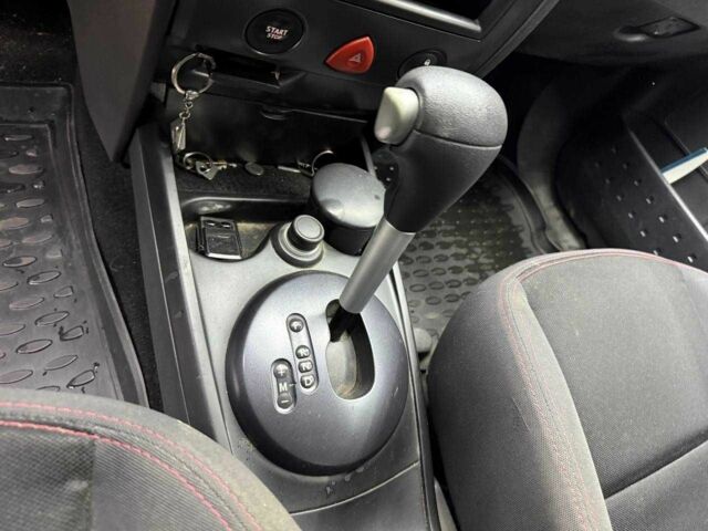 Синий Рено Меган, объемом двигателя 1.6 л и пробегом 233 тыс. км за 5300 $, фото 9 на Automoto.ua