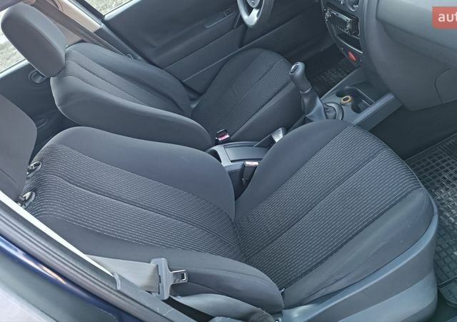 Синий Рено Меган, объемом двигателя 1.5 л и пробегом 367 тыс. км за 3350 $, фото 51 на Automoto.ua