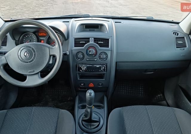 Синий Рено Меган, объемом двигателя 1.5 л и пробегом 367 тыс. км за 3350 $, фото 47 на Automoto.ua