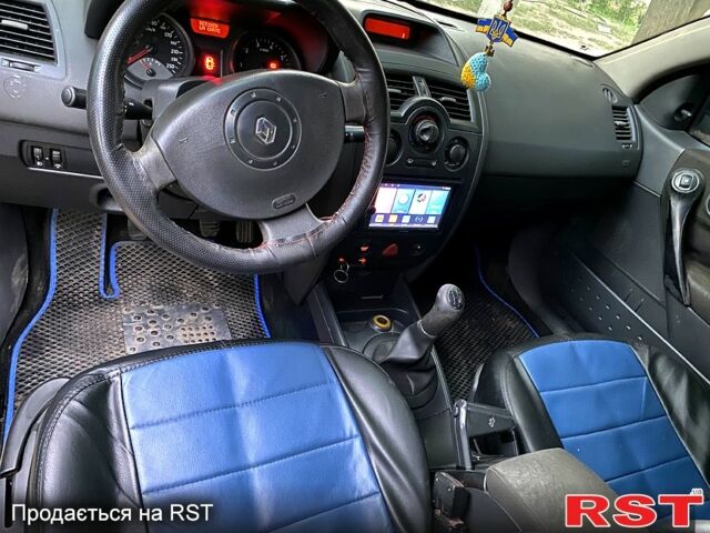 Рено Меган 2007 в Вознесенске на Automoto.ua Синий Рено Меган, объемом двигателя 1.5 л и пробегом 0 тыс. км за 3000 $, фото 4 на Automoto.ua