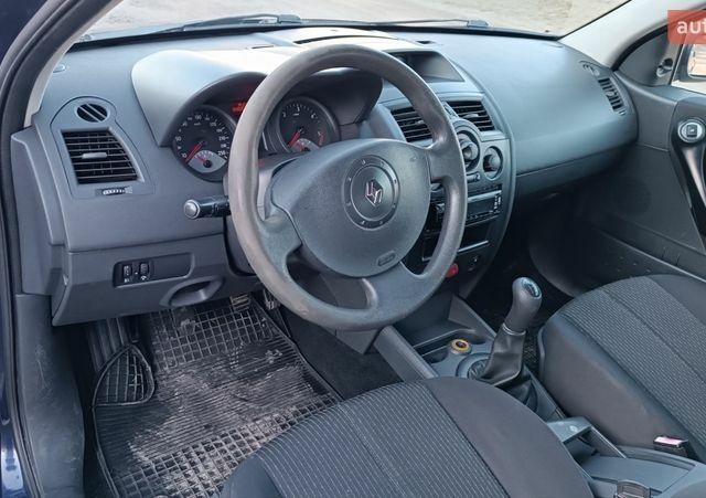 Синий Рено Меган, объемом двигателя 1.5 л и пробегом 367 тыс. км за 3350 $, фото 34 на Automoto.ua