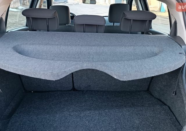 Синий Рено Меган, объемом двигателя 1.5 л и пробегом 367 тыс. км за 3350 $, фото 44 на Automoto.ua