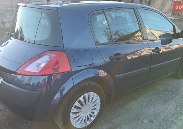 Синий Рено Меган, объемом двигателя 1.5 л и пробегом 367 тыс. км за 3350 $, фото 25 на Automoto.ua