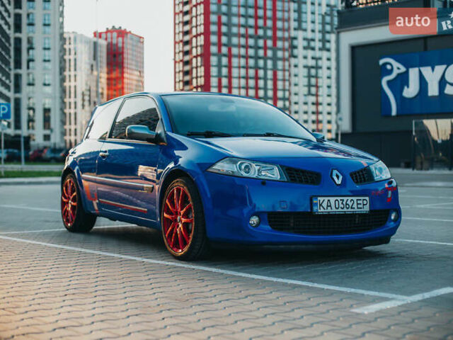 Синій Рено Меган, об'ємом двигуна 2 л та пробігом 166 тис. км за 8500 $, фото 5 на Automoto.ua