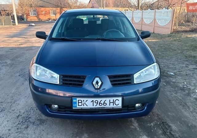 Синий Рено Меган, объемом двигателя 1.5 л и пробегом 367 тыс. км за 3350 $, фото 16 на Automoto.ua