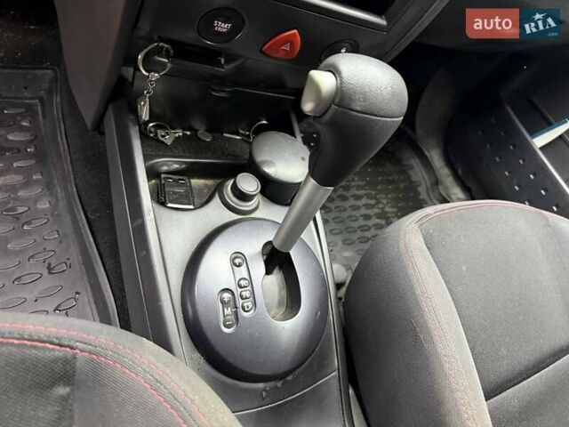 Синий Рено Меган, объемом двигателя 1.6 л и пробегом 233 тыс. км за 5300 $, фото 9 на Automoto.ua