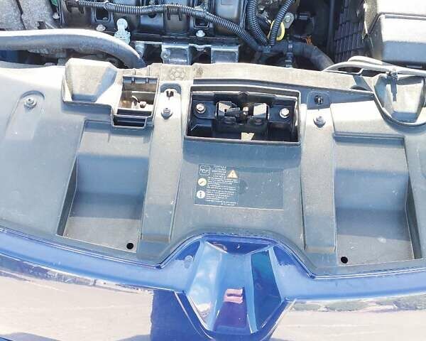 Синій Рено Меган, об'ємом двигуна 1.6 л та пробігом 172 тис. км за 6300 $, фото 12 на Automoto.ua