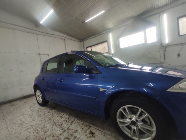 Синій Рено Меган, об'ємом двигуна 1.6 л та пробігом 186 тис. км за 5600 $, фото 1 на Automoto.ua