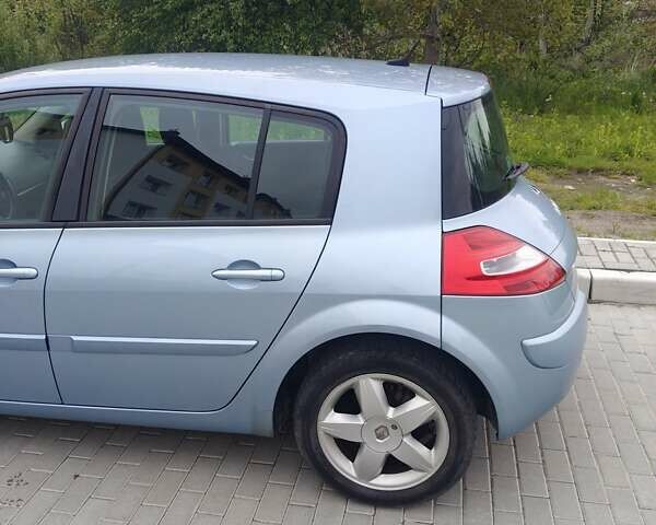 Синий Рено Меган, объемом двигателя 1.46 л и пробегом 260 тыс. км за 4800 $, фото 5 на Automoto.ua