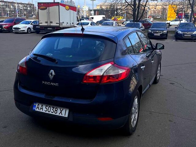 Синий Рено Меган, объемом двигателя 1.5 л и пробегом 0 тыс. км за 5300 $, фото 2 на Automoto.ua
