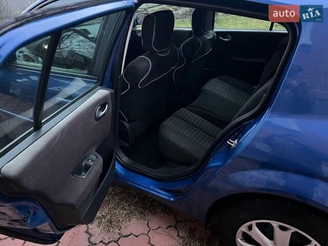 Синій Рено Меган, об'ємом двигуна 1.6 л та пробігом 190 тис. км за 5300 $, фото 15 на Automoto.ua