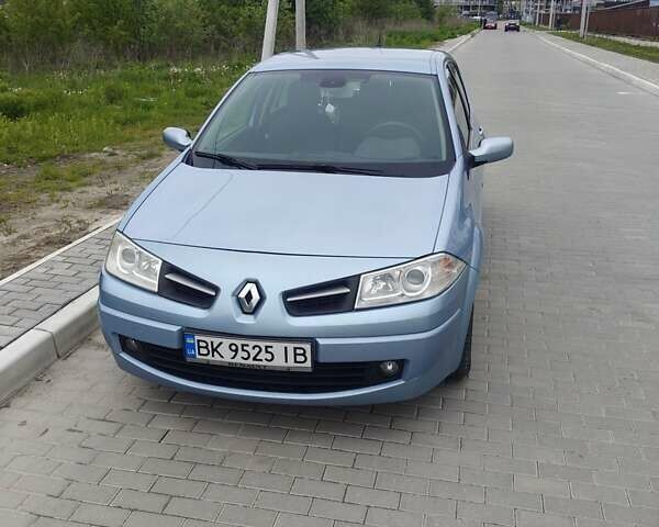 Синий Рено Меган, объемом двигателя 1.46 л и пробегом 260 тыс. км за 4800 $, фото 1 на Automoto.ua