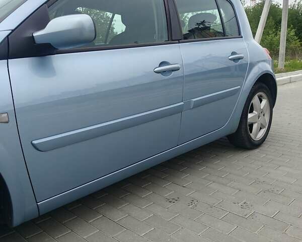 Синий Рено Меган, объемом двигателя 1.46 л и пробегом 260 тыс. км за 4800 $, фото 3 на Automoto.ua