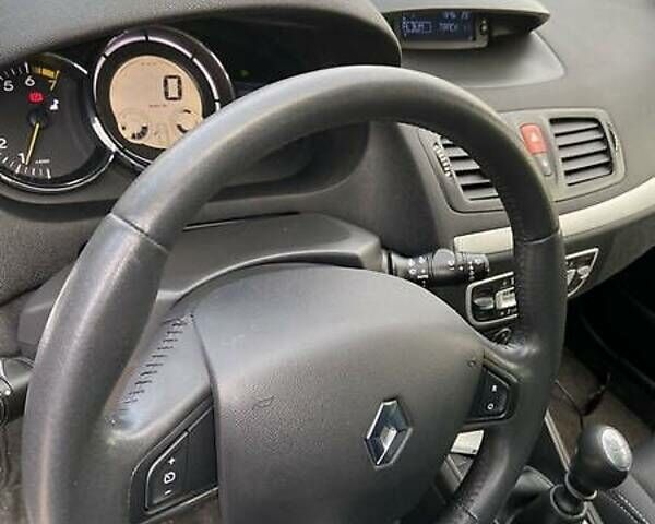 Синій Рено Меган, об'ємом двигуна 1.6 л та пробігом 204 тис. км за 6500 $, фото 1 на Automoto.ua