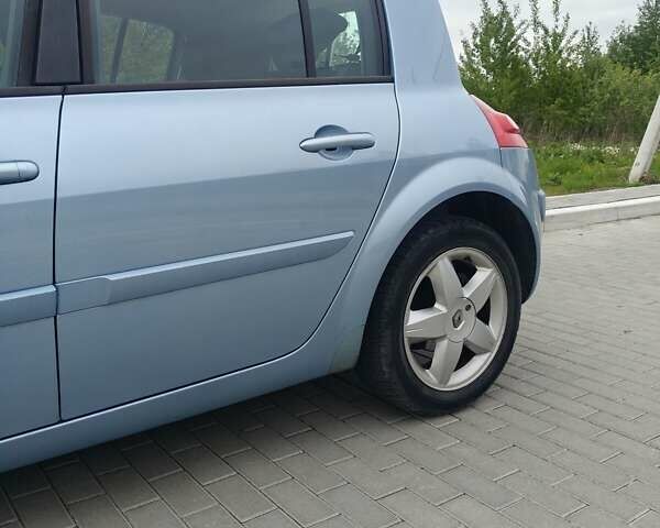 Синий Рено Меган, объемом двигателя 1.46 л и пробегом 260 тыс. км за 4800 $, фото 6 на Automoto.ua