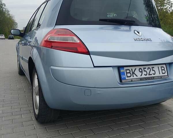 Синий Рено Меган, объемом двигателя 1.46 л и пробегом 260 тыс. км за 4800 $, фото 9 на Automoto.ua