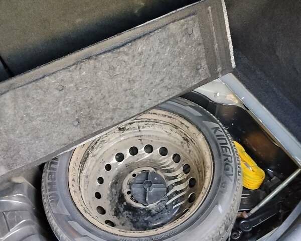 Синий Рено Меган, объемом двигателя 1.6 л и пробегом 222 тыс. км за 7000 $, фото 10 на Automoto.ua