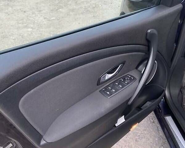 Синій Рено Меган, об'ємом двигуна 1.6 л та пробігом 204 тис. км за 6500 $, фото 2 на Automoto.ua