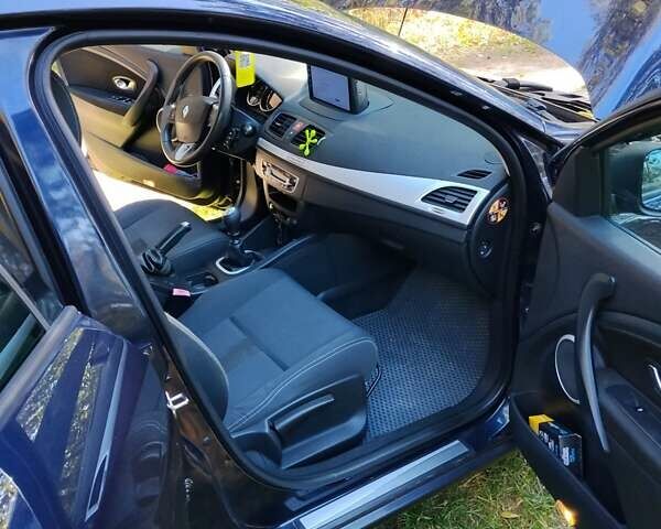 Синий Рено Меган, объемом двигателя 1.6 л и пробегом 222 тыс. км за 7000 $, фото 17 на Automoto.ua