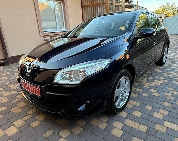 Синій Рено Меган, об'ємом двигуна 1.6 л та пробігом 183 тис. км за 6700 $, фото 7 на Automoto.ua