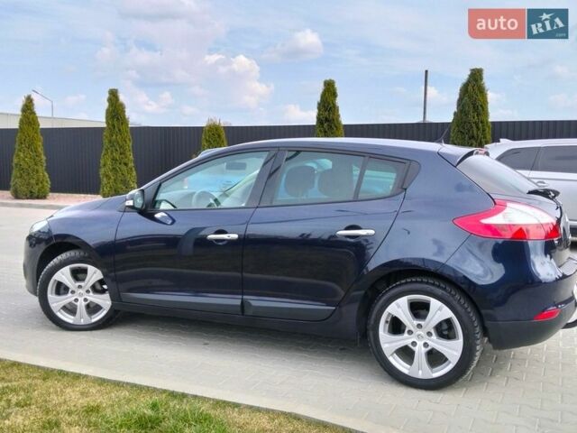 Синій Рено Меган, об'ємом двигуна 1.6 л та пробігом 210 тис. км за 7100 $, фото 3 на Automoto.ua