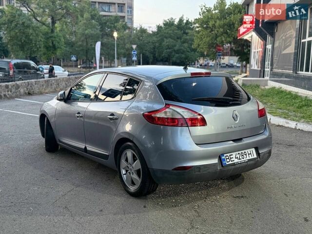 Синій Рено Меган, об'ємом двигуна 1.6 л та пробігом 213 тис. км за 6000 $, фото 1 на Automoto.ua