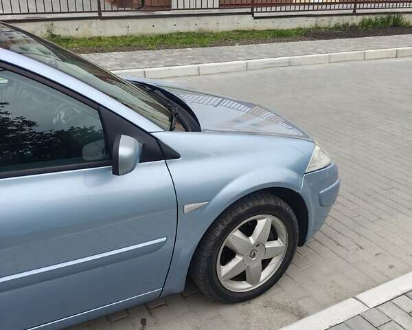 Синий Рено Меган, объемом двигателя 1.46 л и пробегом 260 тыс. км за 4800 $, фото 17 на Automoto.ua