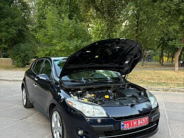 Синій Рено Меган, об'ємом двигуна 1.6 л та пробігом 196 тис. км за 6900 $, фото 47 на Automoto.ua