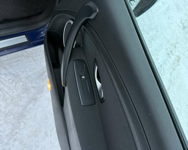 Синій Рено Меган, об'ємом двигуна 1.6 л та пробігом 227 тис. км за 6150 $, фото 19 на Automoto.ua