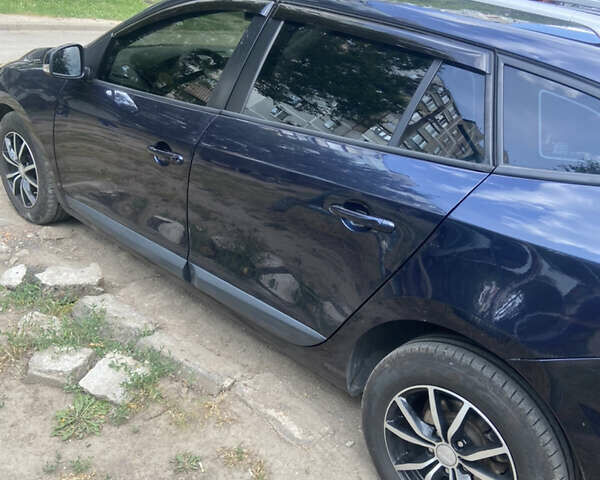 Рено Меган 2009 у Запоріжжя на Automoto.ua Синій Рено Меган, об'ємом двигуна 1.5 л та пробігом 280 тис. км за 7500 $, фото 6 на Automoto.ua