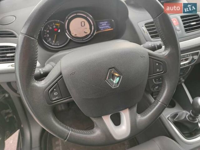 Синий Рено Меган, объемом двигателя 1.6 л и пробегом 203 тыс. км за 6700 $, фото 10 на Automoto.ua