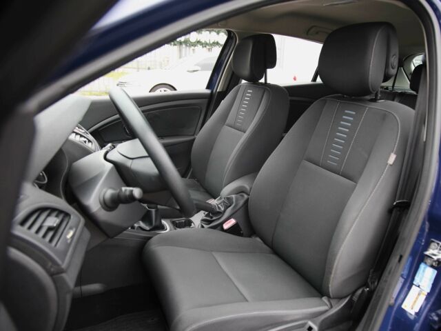 Синий Рено Меган, объемом двигателя 1.6 л и пробегом 239 тыс. км за 6900 $, фото 6 на Automoto.ua