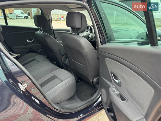 Синій Рено Меган, об'ємом двигуна 1.6 л та пробігом 177 тис. км за 6550 $, фото 10 на Automoto.ua