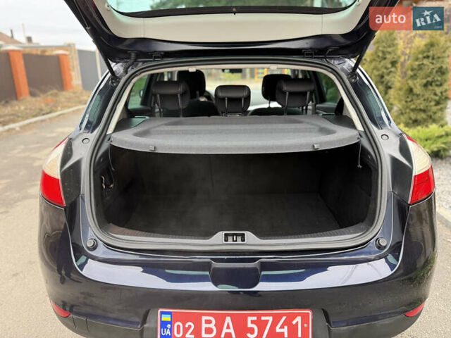 Синий Рено Меган, объемом двигателя 0 л и пробегом 200 тыс. км за 6600 $, фото 51 на Automoto.ua