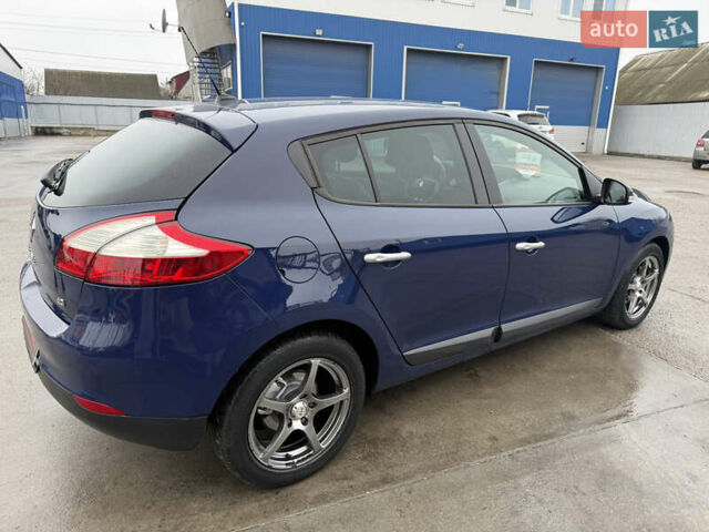 Синій Рено Меган, об'ємом двигуна 1.9 л та пробігом 220 тис. км за 6500 $, фото 8 на Automoto.ua