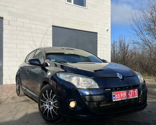 Синий Рено Меган, объемом двигателя 1.6 л и пробегом 186 тыс. км за 6750 $, фото 2 на Automoto.ua