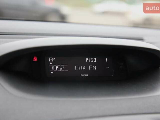 Синий Рено Меган, объемом двигателя 1.6 л и пробегом 239 тыс. км за 6900 $, фото 15 на Automoto.ua