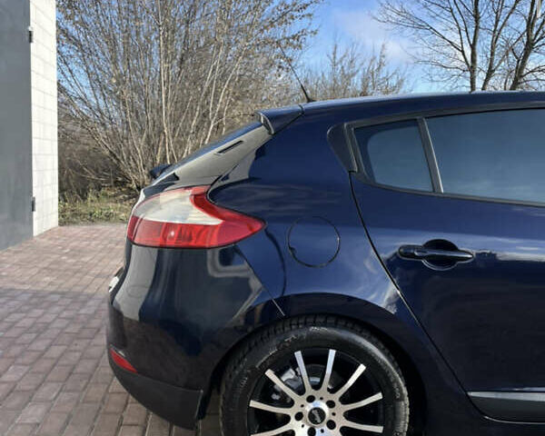 Синий Рено Меган, объемом двигателя 1.6 л и пробегом 187 тыс. км за 7150 $, фото 10 на Automoto.ua