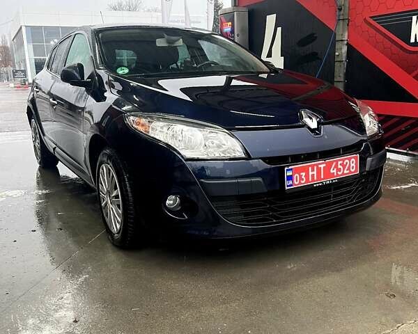 Синій Рено Меган, об'ємом двигуна 1.6 л та пробігом 203 тис. км за 6700 $, фото 4 на Automoto.ua