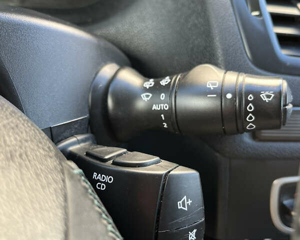 Синий Рено Меган, объемом двигателя 1.6 л и пробегом 186 тыс. км за 6750 $, фото 38 на Automoto.ua