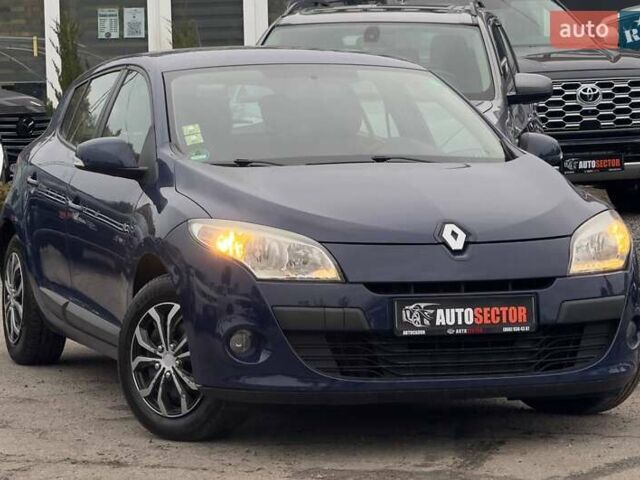 Рено Меган 2009 у Харкові на Automoto.ua Синій Рено Меган, об'ємом двигуна 1.6 л та пробігом 239 тис. км за 7200 $, фото 5 на Automoto.ua