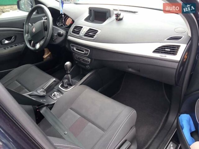 Синий Рено Меган, объемом двигателя 1.6 л и пробегом 178 тыс. км за 6600 $, фото 10 на Automoto.ua