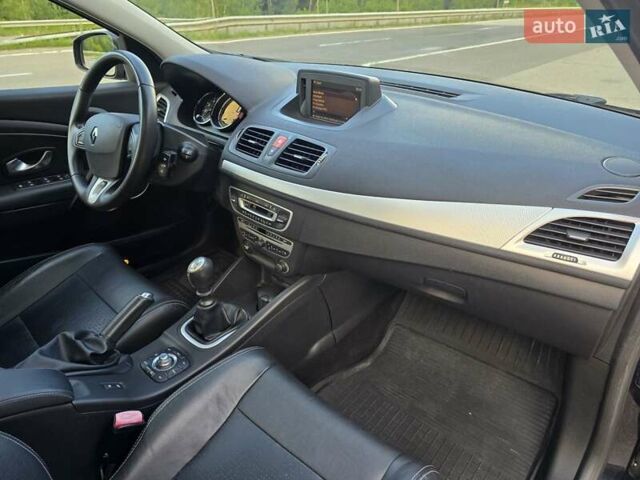 Синий Рено Меган, объемом двигателя 1.5 л и пробегом 227 тыс. км за 7299 $, фото 41 на Automoto.ua