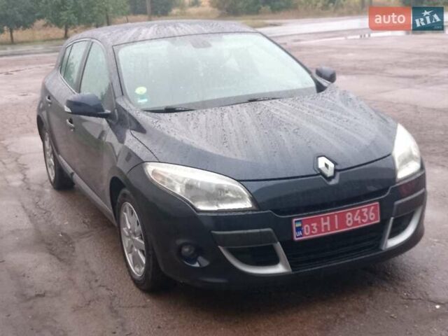 Рено Меган 2009 в Талалаевки на Automoto.ua Синий Рено Меган, объемом двигателя 1.6 л и пробегом 220 тыс. км за 7100 $, фото 3 на Automoto.ua