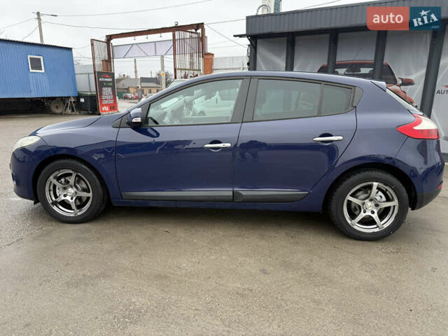 Синій Рено Меган, об'ємом двигуна 1.9 л та пробігом 220 тис. км за 6500 $, фото 3 на Automoto.ua