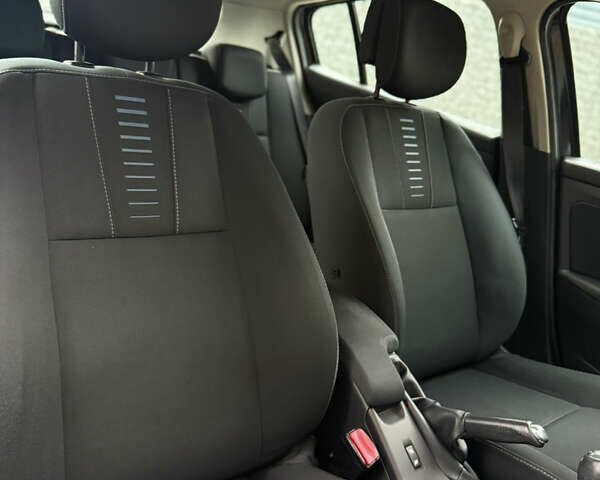 Синий Рено Меган, объемом двигателя 1.6 л и пробегом 168 тыс. км за 7999 $, фото 17 на Automoto.ua