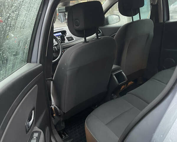 Синий Рено Меган, объемом двигателя 1.6 л и пробегом 167 тыс. км за 7000 $, фото 14 на Automoto.ua